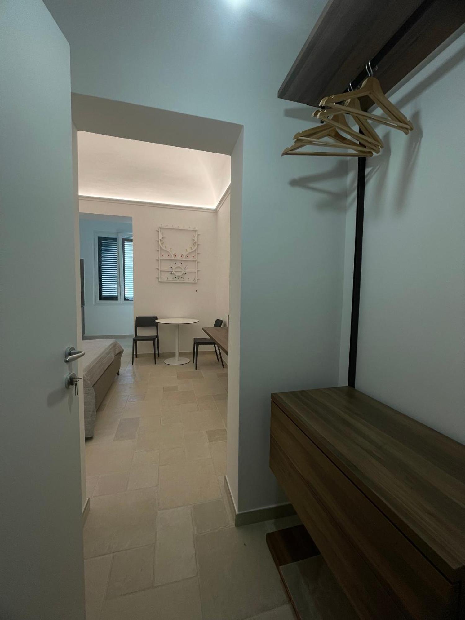 Civico 38 - Le Tre Chiavi Hotel Bari Kültér fotó